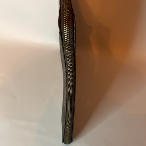 Louis Vuitton Pouch Document Holder 1988 Louis Vuitton Clutch LV Monogram Bag 🔥 - Picture 8 of 13